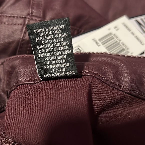 Almost famous Burgundy leather look pants - Picture 6 of 6